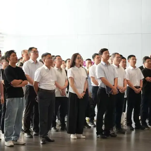 Saic-GM-Wuling e Dongfeng Liuzhou Motor Exchange Meeting